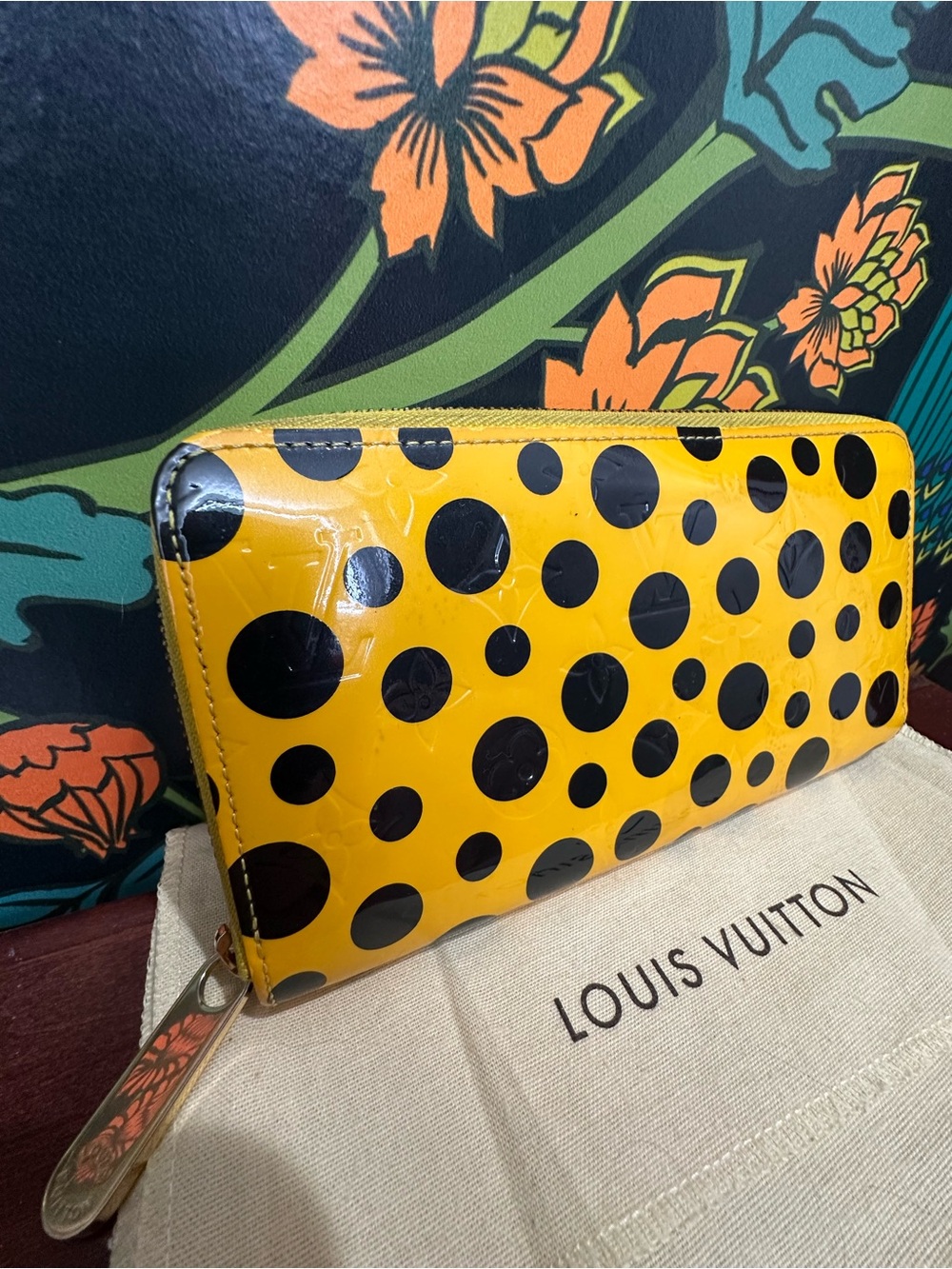 Louis Vuitton x Yayoi Kusama Dots Infinity Vernis Zippy Wallet 2012 - Picture 3 of 12